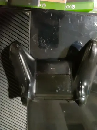 Xbox one con giochi e controller