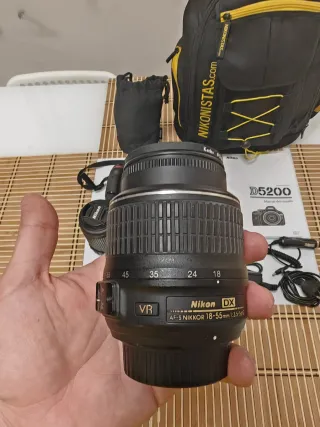 Cámara Nikon D5200 + Lentes y Accesorios