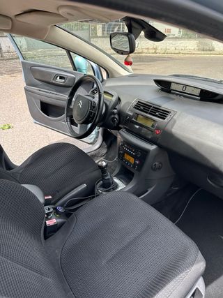 Citroen C4 2005 negociable