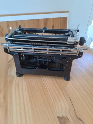 Máquina de escribir Underwood 5