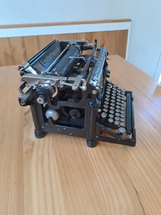 Máquina de escribir Underwood 5