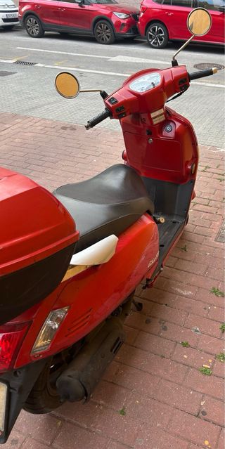 Kymco Like 50 Roja Scooter Automática