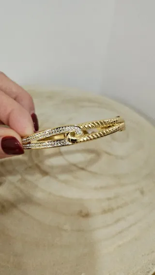 Pulsera de acero dorada con circonitas
