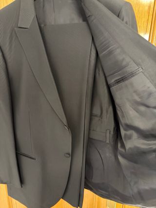 Traje de ceremonia Besston negro nuevo