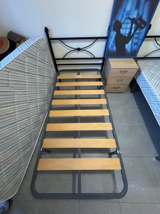 2 Camas 90 + Mesita de Noche