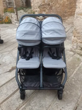 Carro gemelar, sacos de invierno, protector lluvia