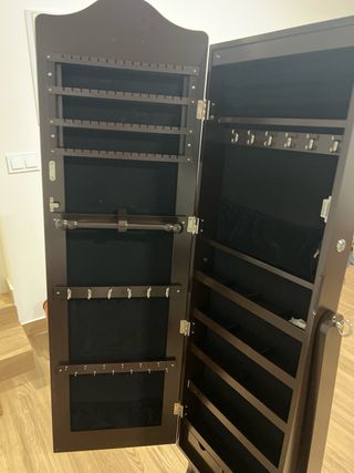 Espejo joyero de pie