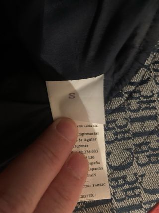 Gorro Carolina Herrera CH Logo Azul y Rojo