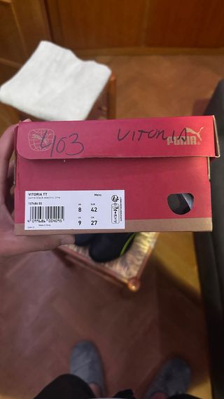 Zapatillas Puma Futbol Multitacos Negras y Amarill