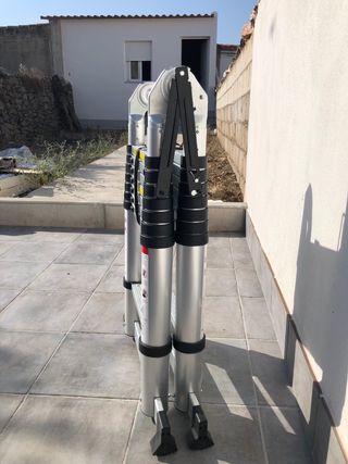 Escalera Telescópica 5M a estrenar