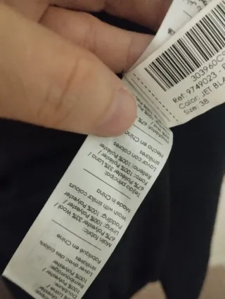 Abrigo tipo americana en negro