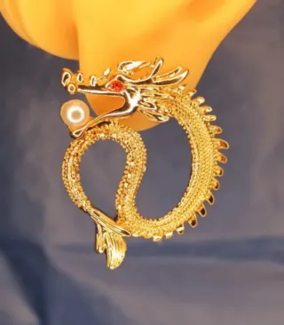 Pendientes Dragón Acero Inox chapados Oro y Perlas