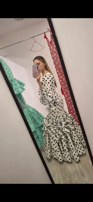 Vestido de flamenca lunares