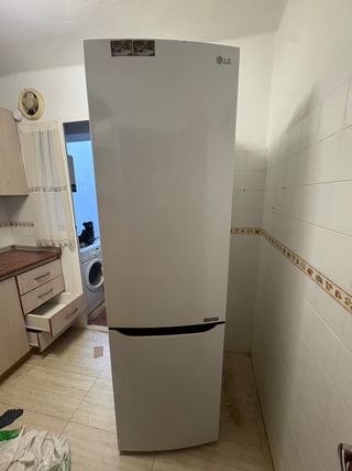 Nevera LG GBB60SWGFS Blanca