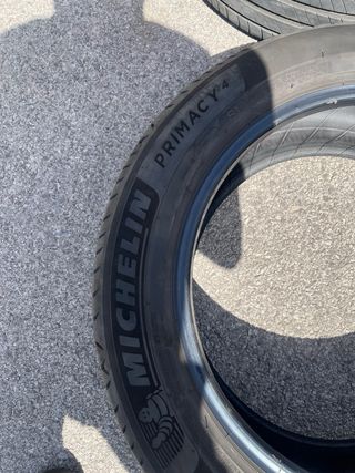 2 Neumáticos Michelin 225/55R18