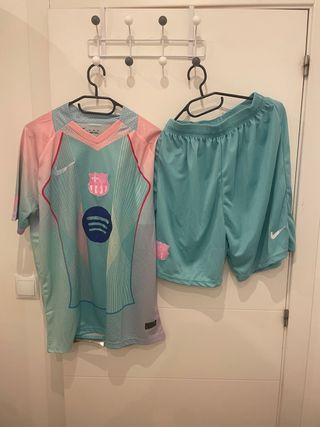 Conjunto Barcelona Fútbol Azul/Rosa Talla M