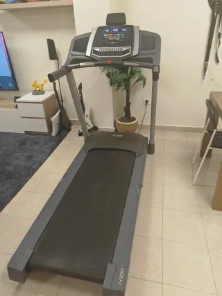 Cinta de correr profesional Healthrider H100T