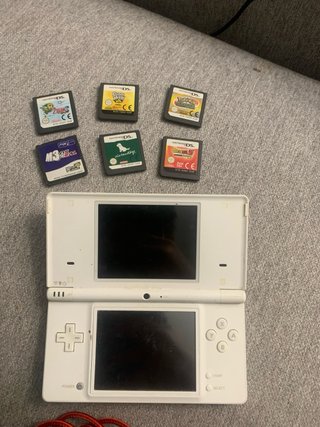 Pack Nintendo DSi + 6 Juegos Clásicos