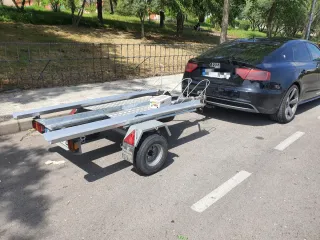 Alquiler remolque ligero