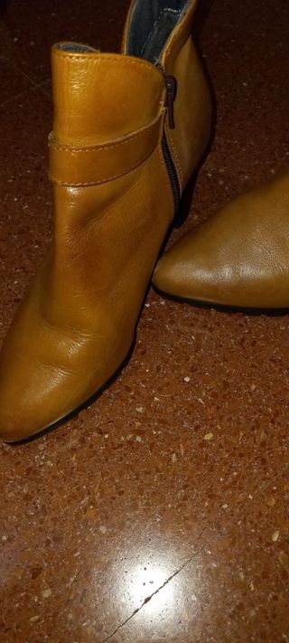 Botas de tacón amarillas