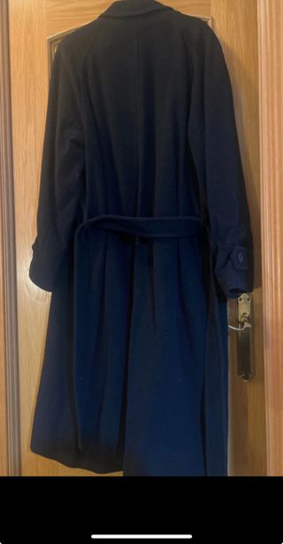 Elegante abrigo de lana y cashmere para hombre
