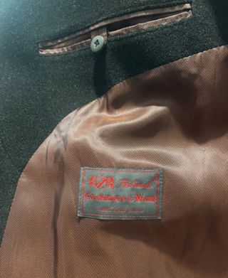 Elegante abrigo de lana y cashmere para hombre