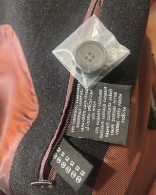 Elegante abrigo de lana y cashmere para hombre