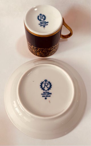 Tazzina da caffè con piattino decorato