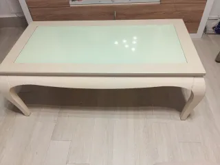 Mesa centro pequeña con cristal Medidas124x60