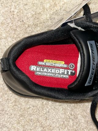 Zapatos Skechers Negros Slip-Resistant memory foam