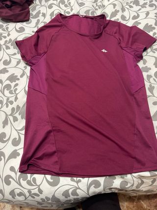 Camiseta deportiva granate Quechua Talla M