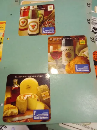 Collezione di sottobicchieri per birra