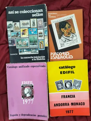Lote filatelia libros catálogos