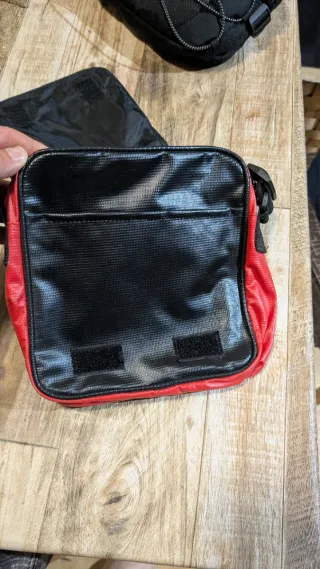bolso  de mano maricona inesca