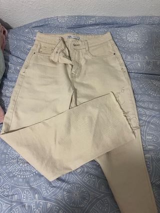 Pantalones vaqueros Mango, Pull and bear