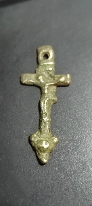 Crucifijo antiguo devocional del S. XVIII