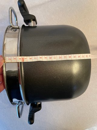 Pentola con scolapasta integrato usata pochissimo