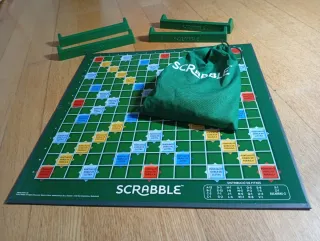 Juego de mesa Scrabble Original en catalán.