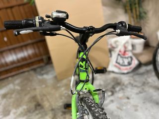 Bicicleta Neon X-Team Pro R24