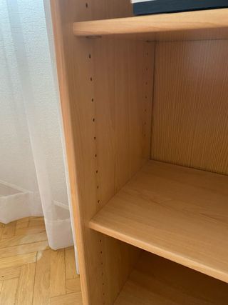 Estantería de madera