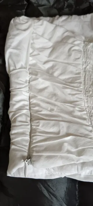 Top blanco fruncido strapless