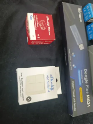 Lotto Sonoff Shelly: interruttori e dongle