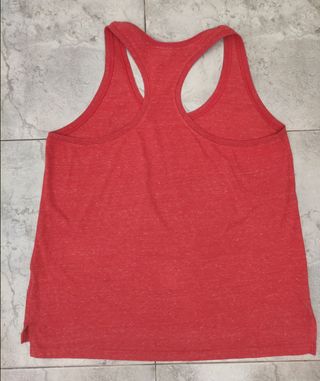 Top Deportivo Nike Rojo Talla L