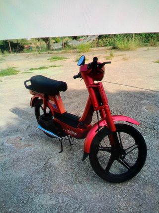 Vespino NL Roja con ITV Reciente