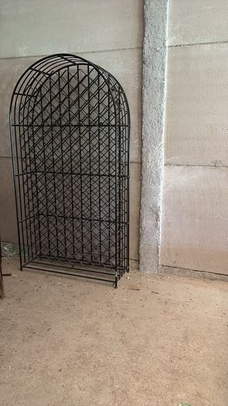 Portabottiglie in ferro nero