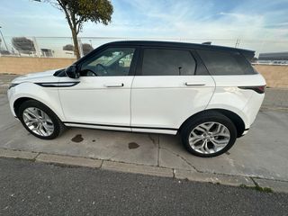 mRange Rover Evoque 2.0 D150 HSE AUTO 4WD