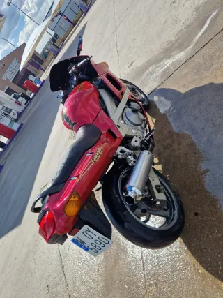 Kawasaki Ninja Sportbike Roja