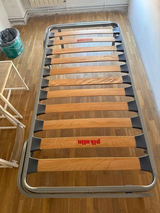 Somier metálico con láminas de madera