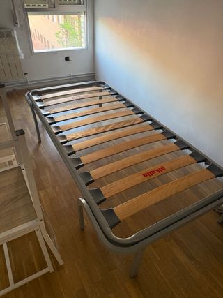 Somier metálico con láminas de madera