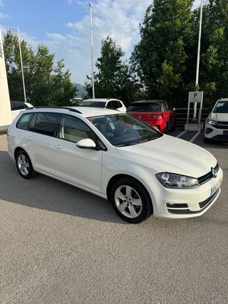 VW Golf Advance 1.6TDi 110cv automatico